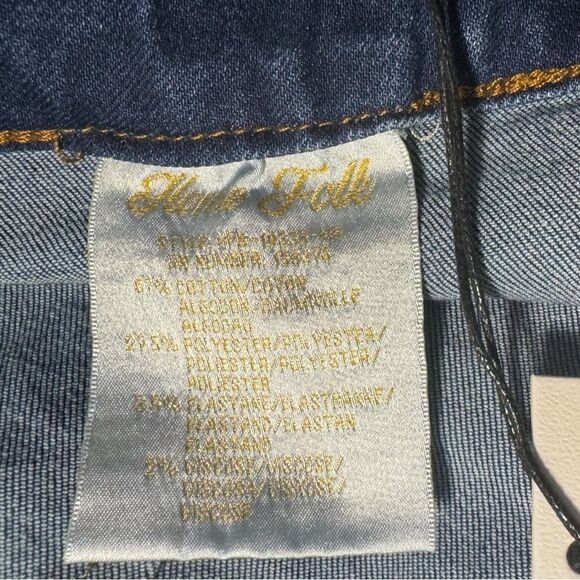 HomeFolk/L&B Mid Wash Distressed Knee Flare Jeans NWT - Picture 15 of 16